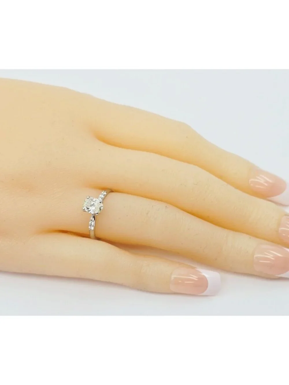 Unique 0.75ct Natural Oval Cut Solitaire Diamond Engagement 14K White Gold Ring